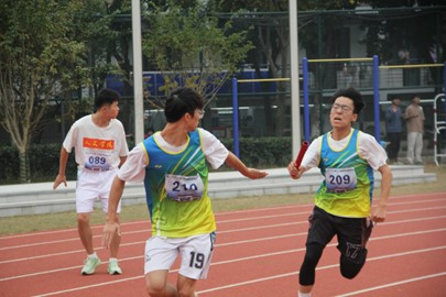 免费色情影片