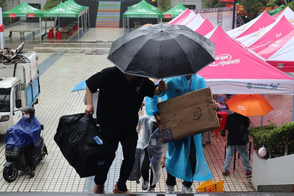 免费色情影片